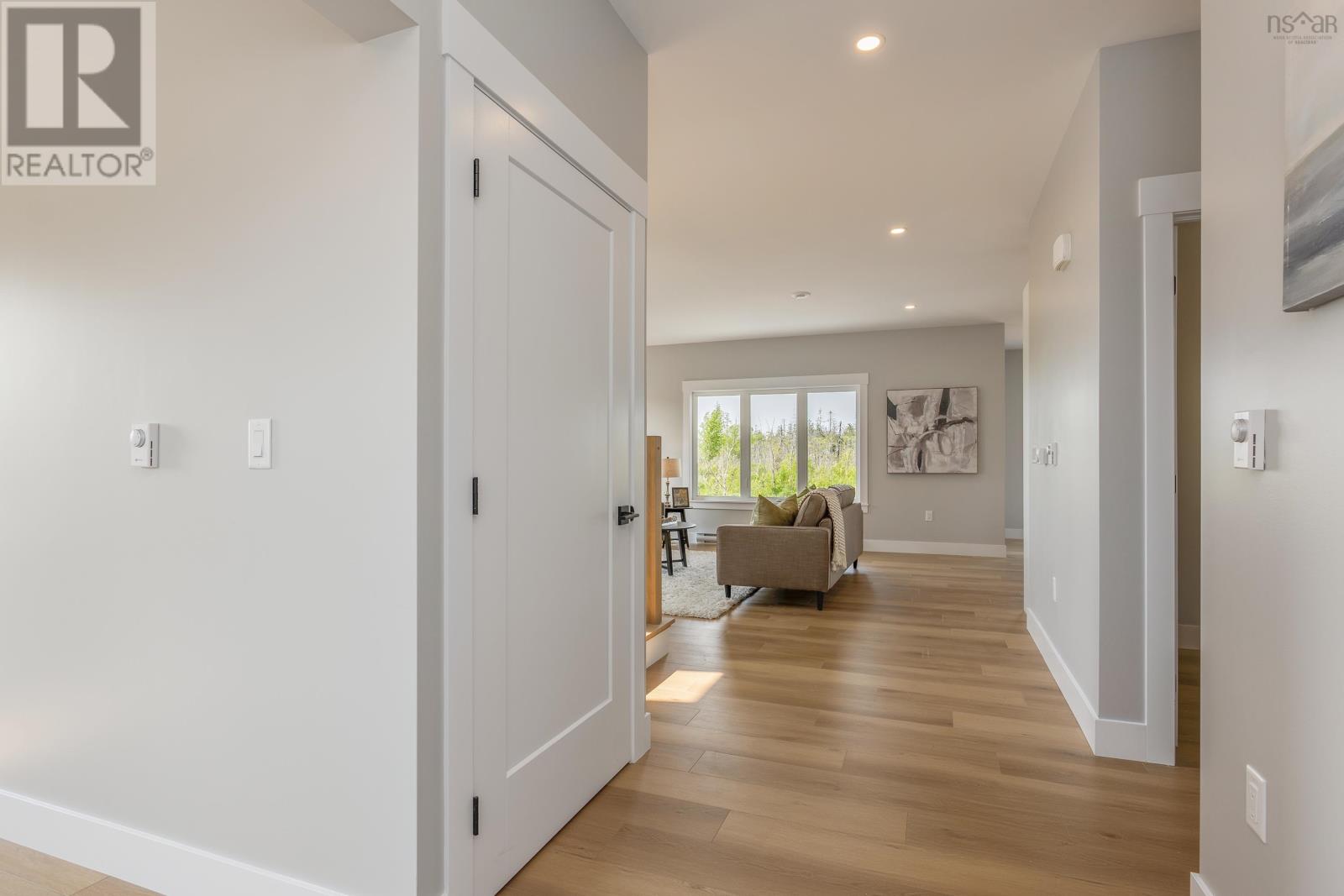 Property at 500 Hemlock Drive image 3