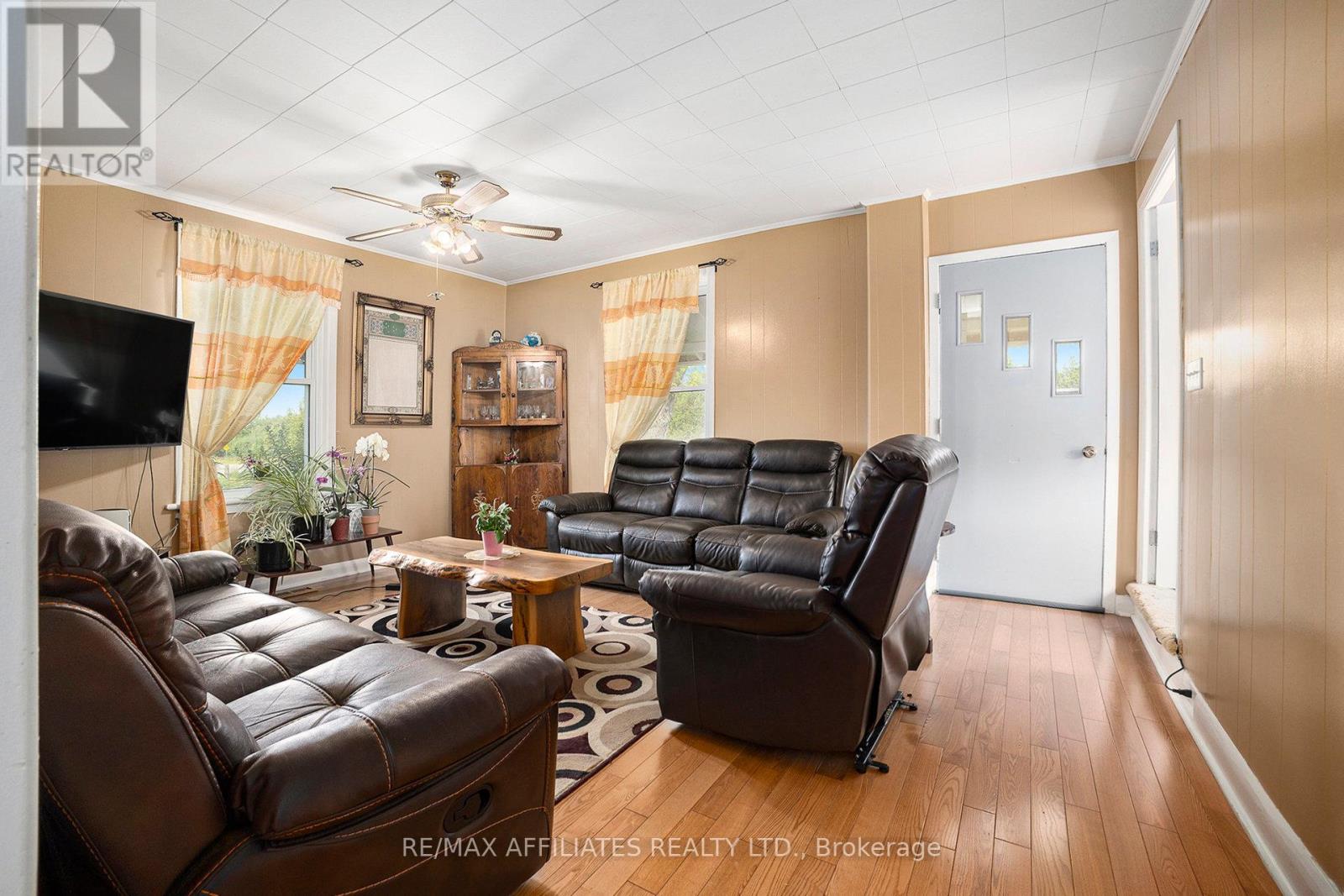 3075 County Road, Merrickville-Wolford, Ontario  K0G 1N0 - Photo 5 - X12266584