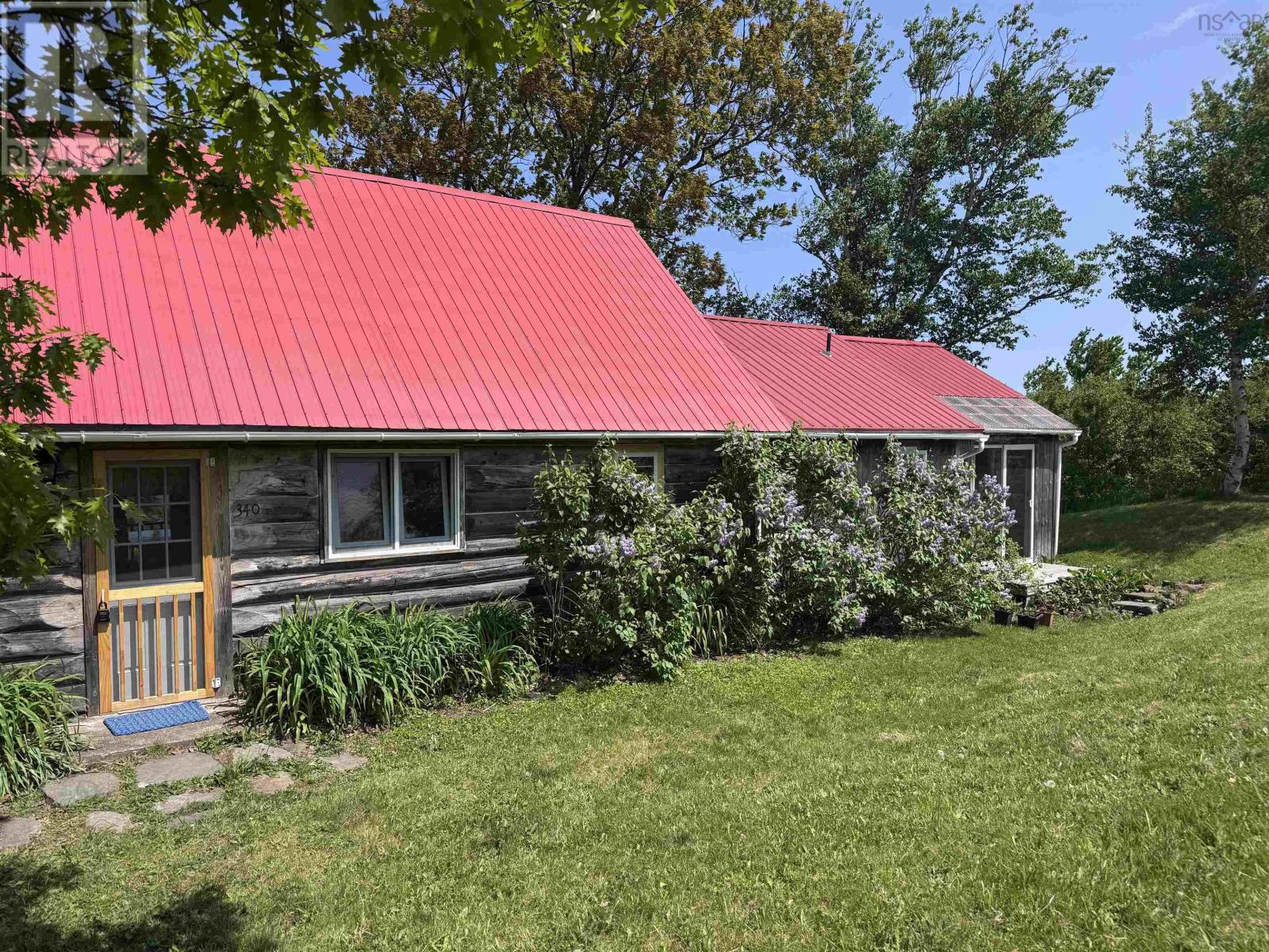 340 Mountain View Road, Dingwall, Nova Scotia  B0C 1G0 - Photo 2 - 202516763