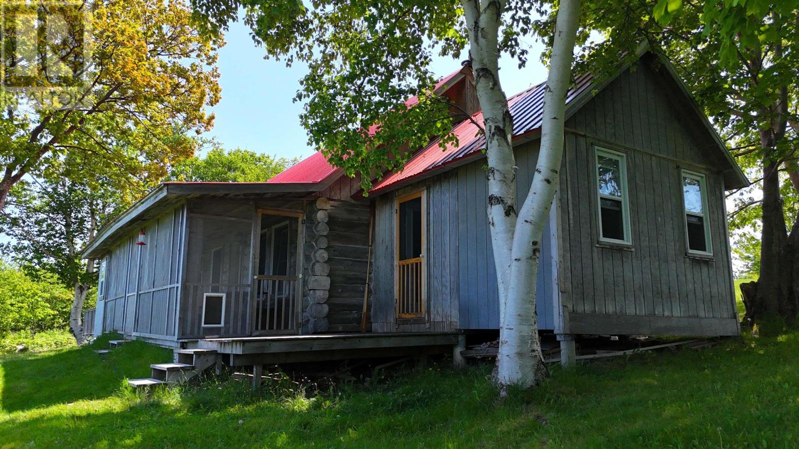 340 Mountain View Road, Dingwall, Nova Scotia  B0C 1G0 - Photo 3 - 202516763