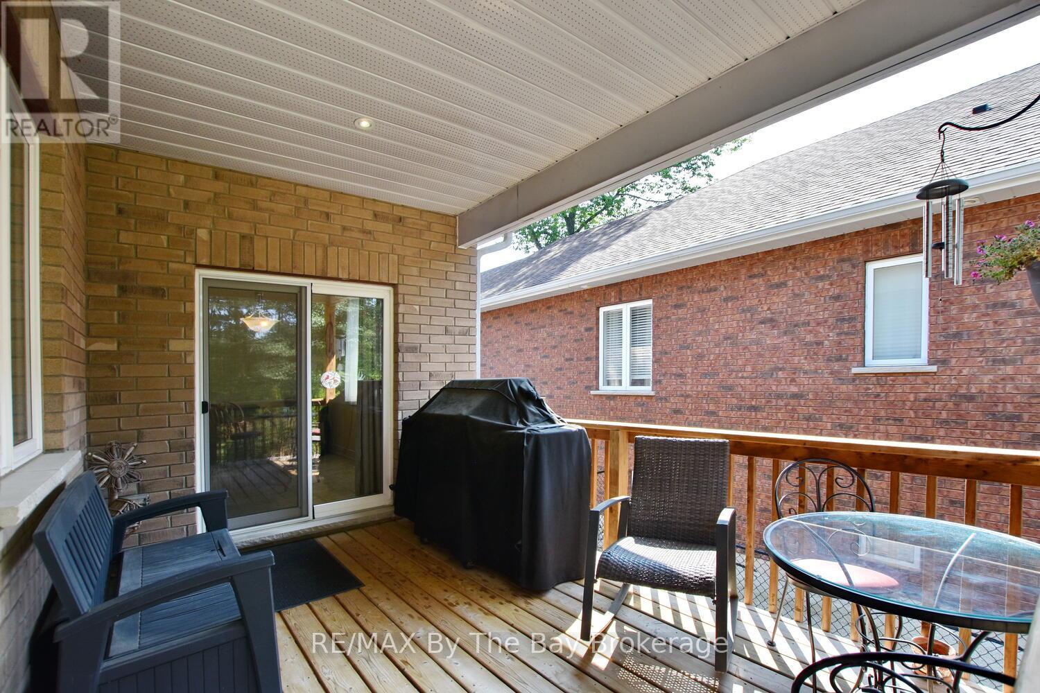 142 Sunnidale Road S, Wasaga Beach, Ontario  L9Z 2S8 - Photo 28 - S12266576