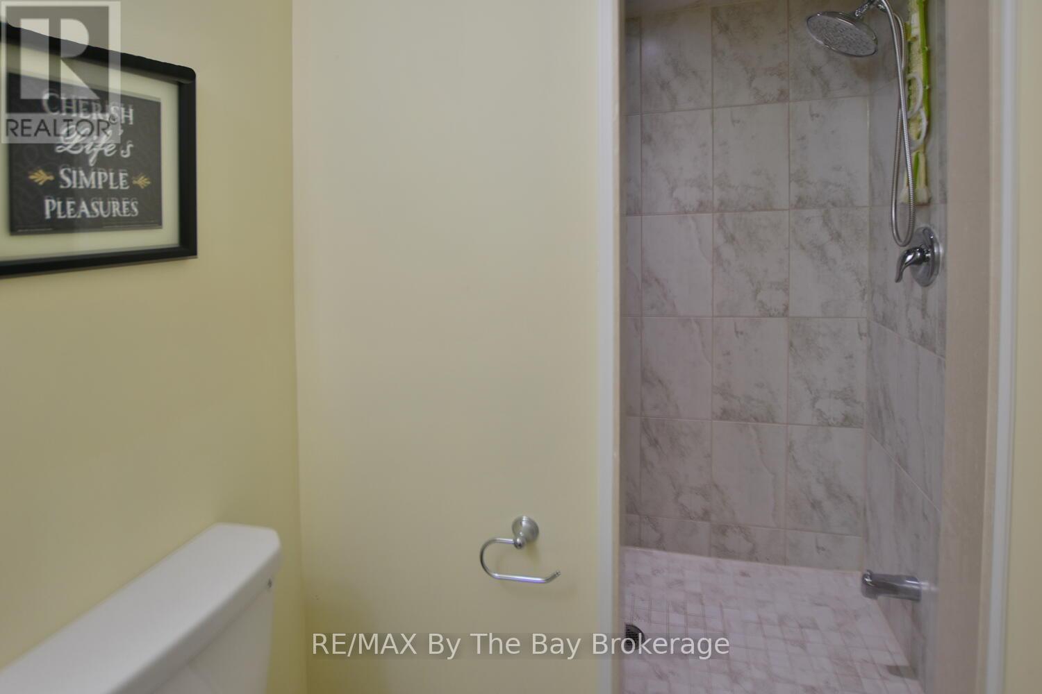 142 Sunnidale Road S, Wasaga Beach, Ontario  L9Z 2S8 - Photo 27 - S12266576