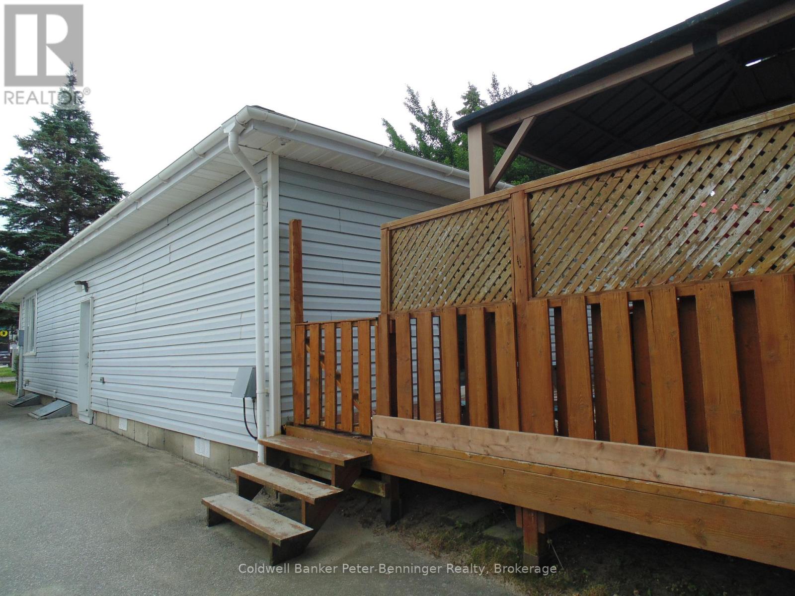 366 Goderich Street, Saugeen Shores, Ontario  N0H 2C1 - Photo 37 - X12254077