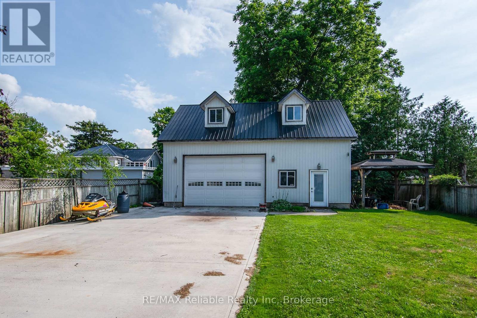 41 John Street, Huron East (Seaforth), Ontario  N0K 1W0 - Photo 6 - X12264629
