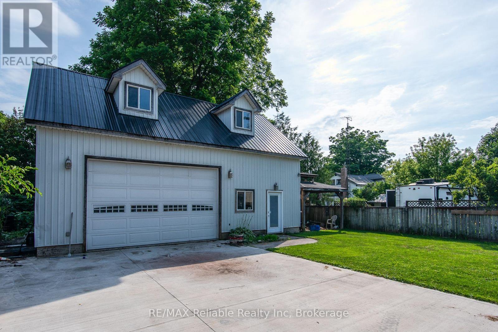 41 John Street, Huron East (Seaforth), Ontario  N0K 1W0 - Photo 5 - X12264629