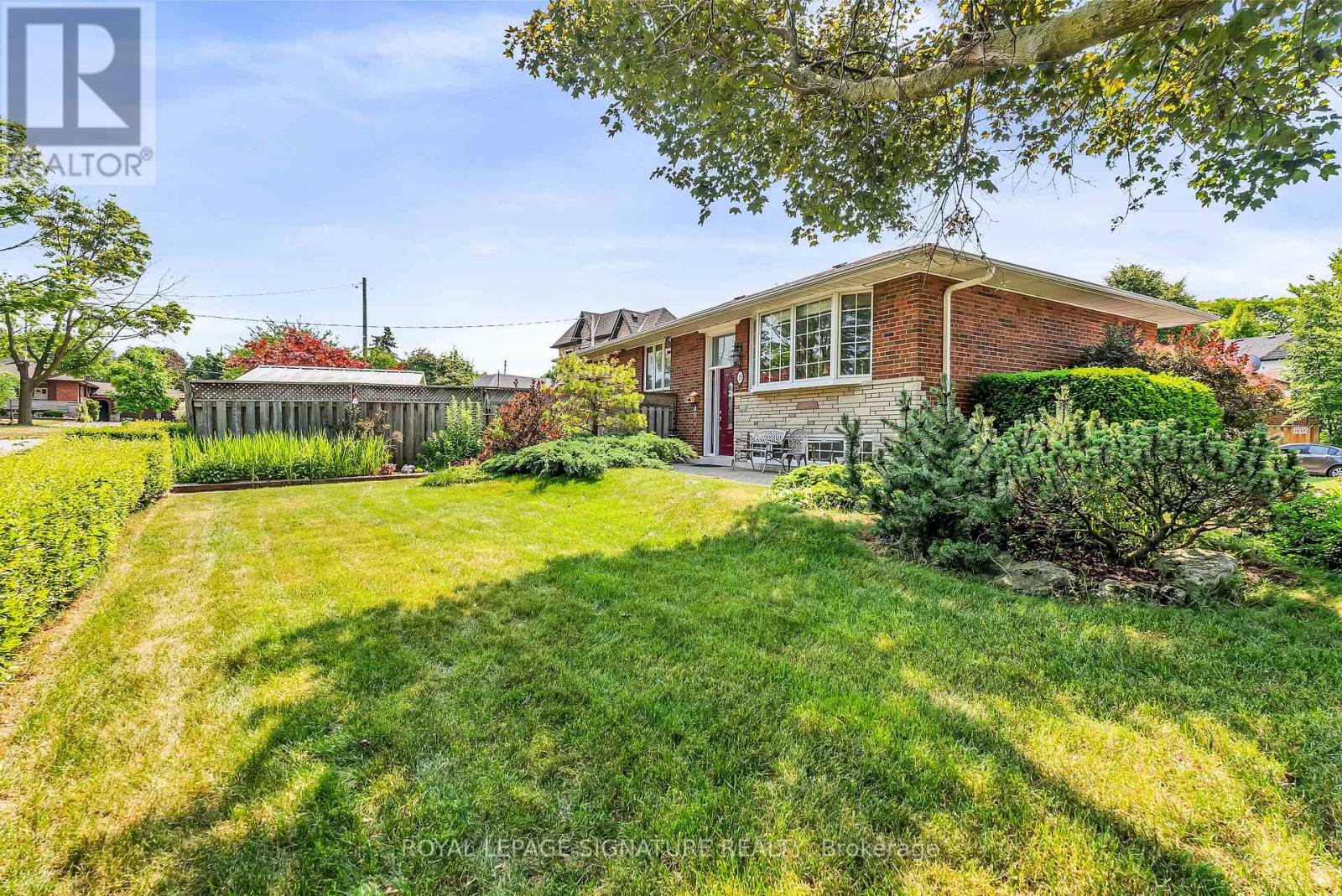 18 Verlaine Place, Toronto (Bendale), Ontario  M1P 3X3 - Photo 44 - E12266548