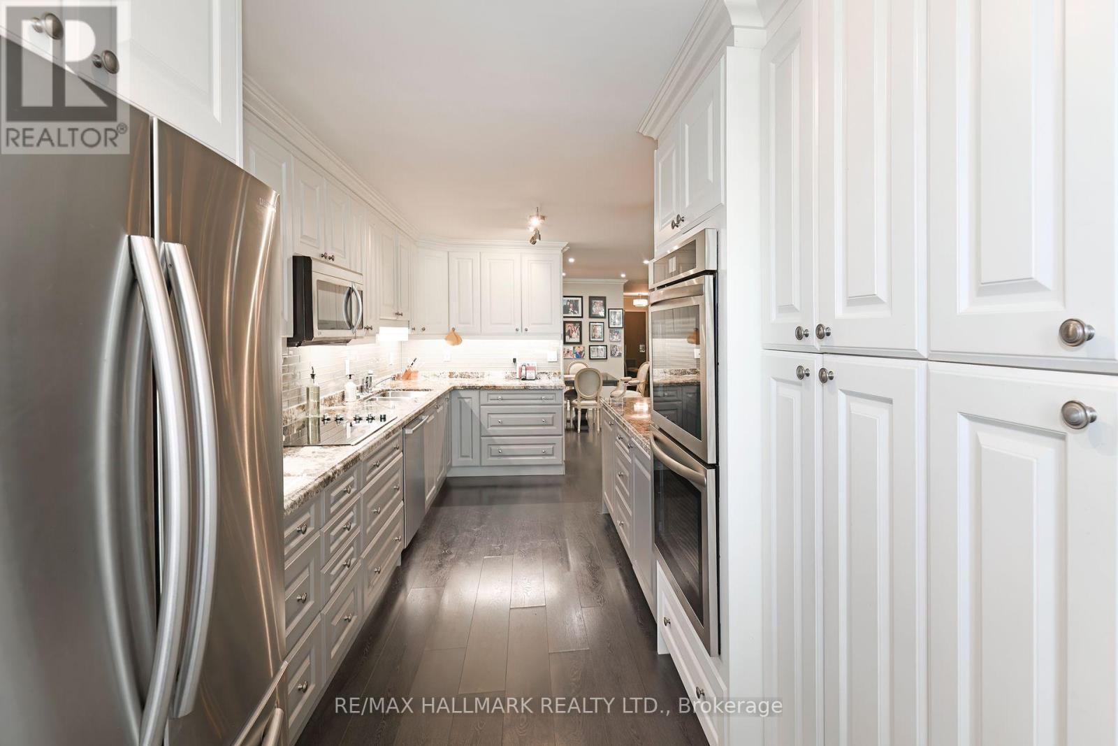 Property at 105 - 333 CLARK AVENUE image 3