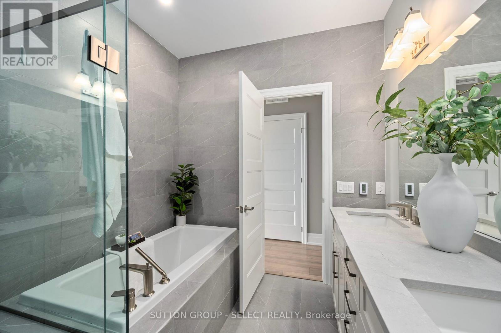 1001 - 460 Callaway Road, London North (North R), Ontario  N6G 0Z2 - Photo 25 - X12266646
