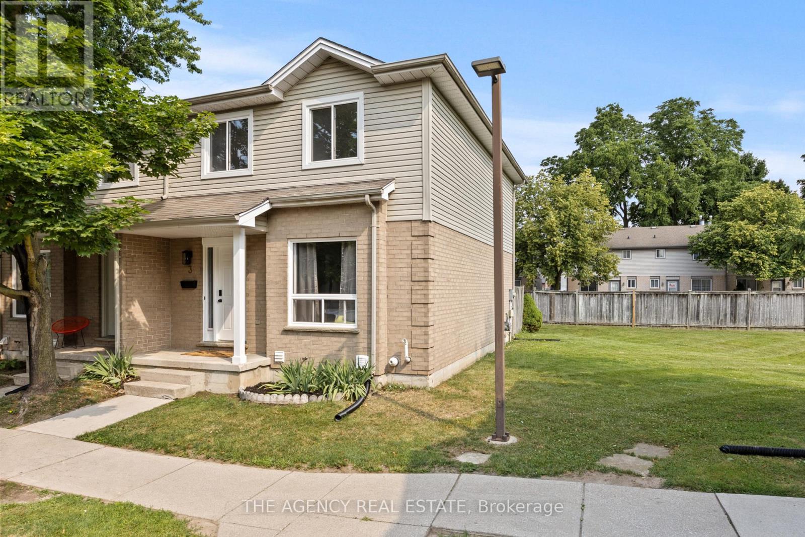 Property at 3 - 484 THIRD STREET image 1