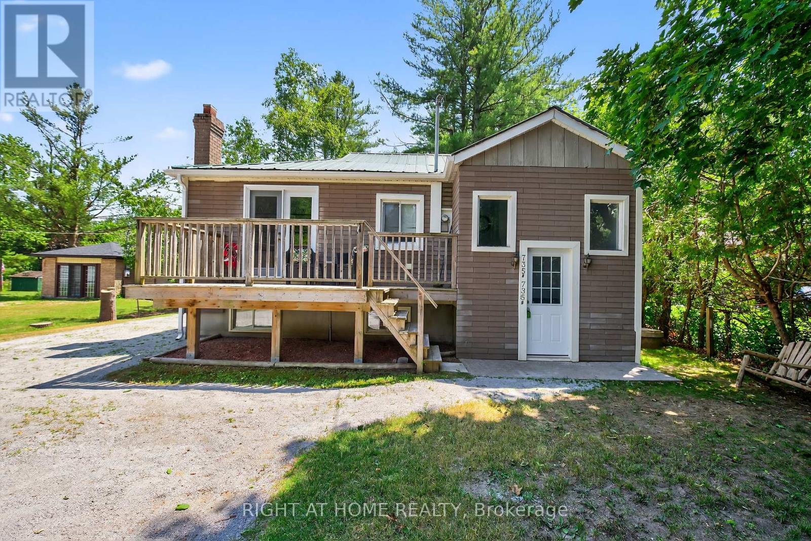 Property at 735 PINEGROVE AVENUE image 2