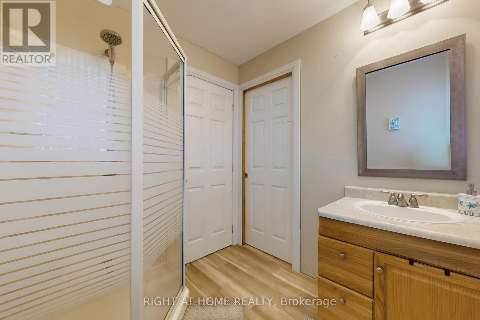 36 Hills Road, Kawartha Lakes (Bobcaygeon), Ontario  K0M 1A0 - Photo 18 - X12266547