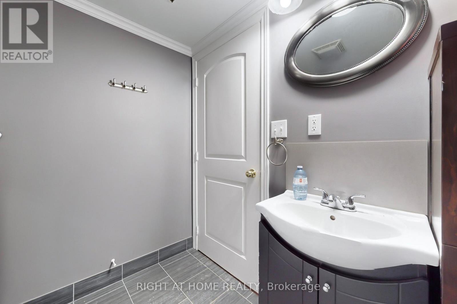 36 Hills Road, Kawartha Lakes (Bobcaygeon), Ontario  K0M 1A0 - Photo 20 - X12266547