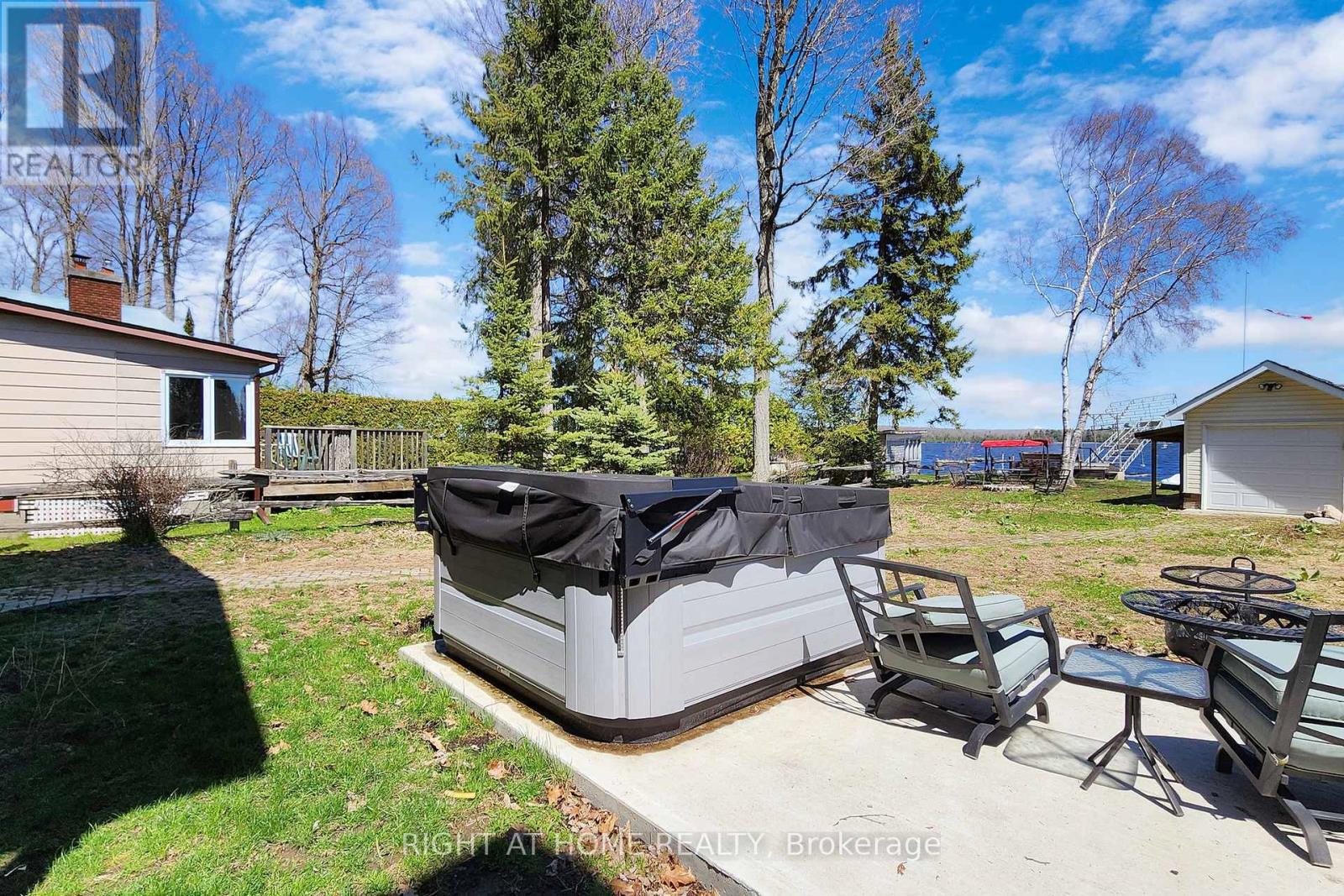 36 Hills Road, Kawartha Lakes (Bobcaygeon), Ontario  K0M 1A0 - Photo 40 - X12266547