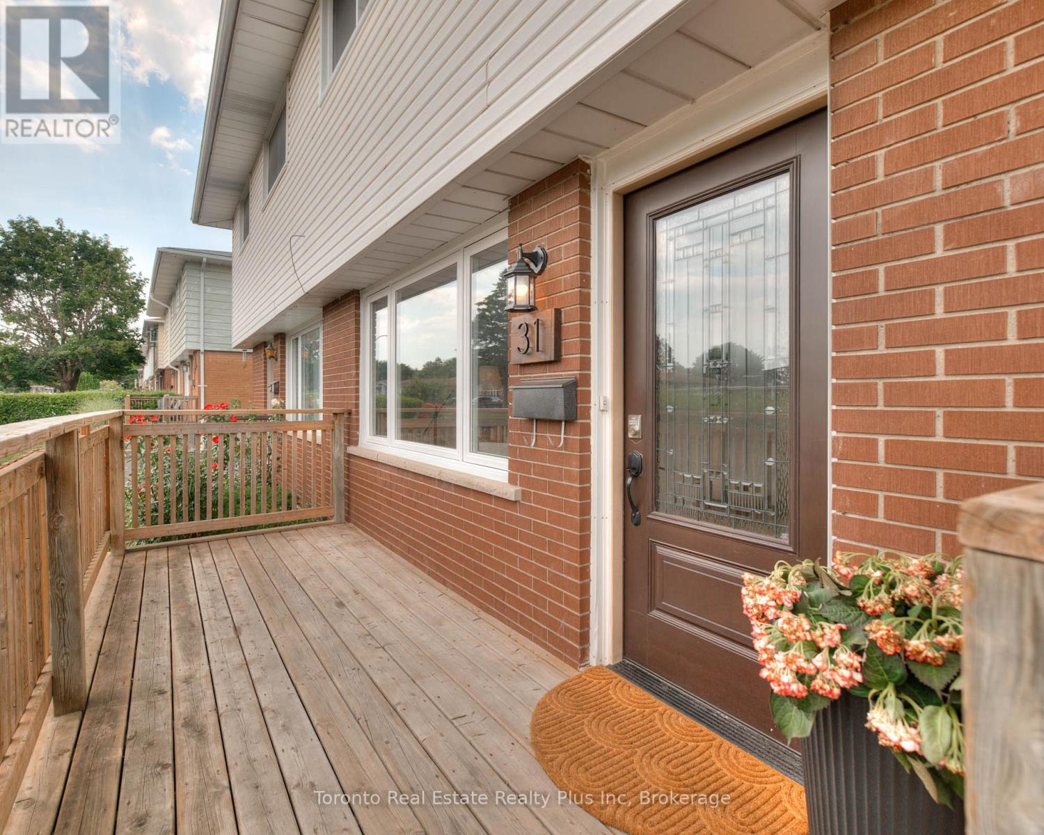 Property at 31 ROBERTS CRESCENT image 4