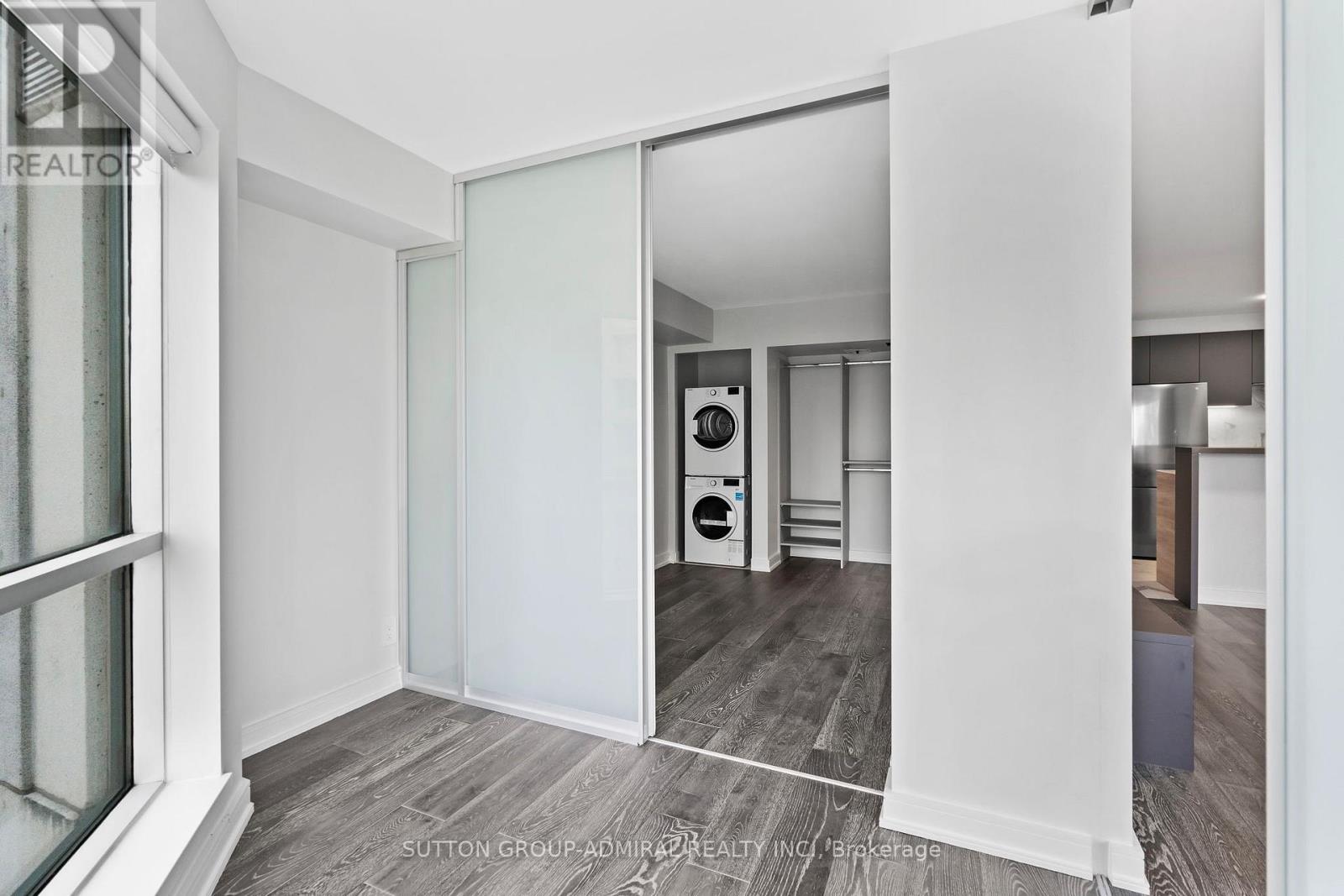 1910 - 10 Yonge Street, Toronto, Ontario  M5E 1R4 - Photo 7 - C12266262
