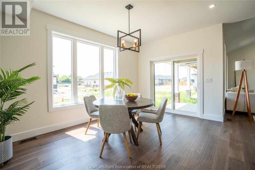 Property at 128 Landings Pass image 5