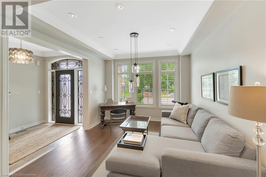 Property at 70 ATTRIDGE Crescent image 4