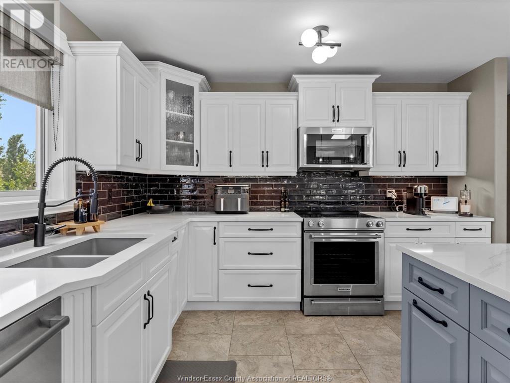 Property at 1355 LEGENDS LANE image 5