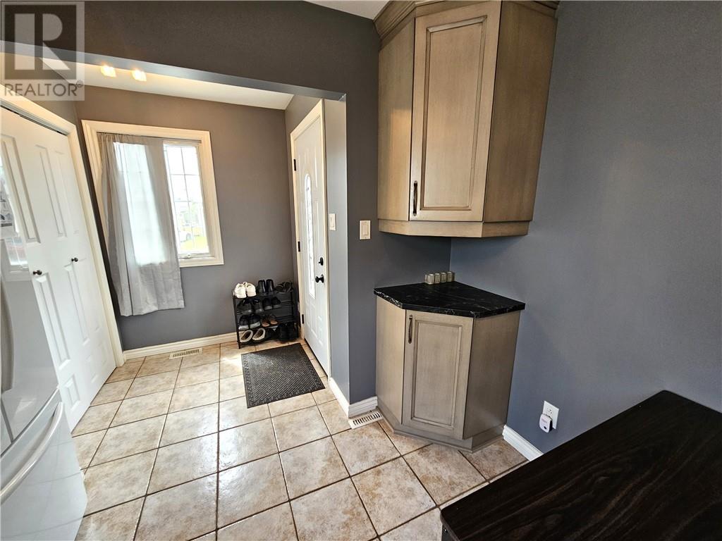 Property at 42 Second Avenue N image 5