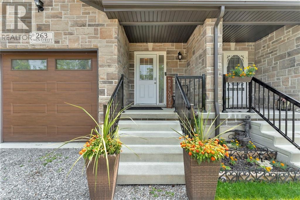 Property at 263 OWEN Street image 2