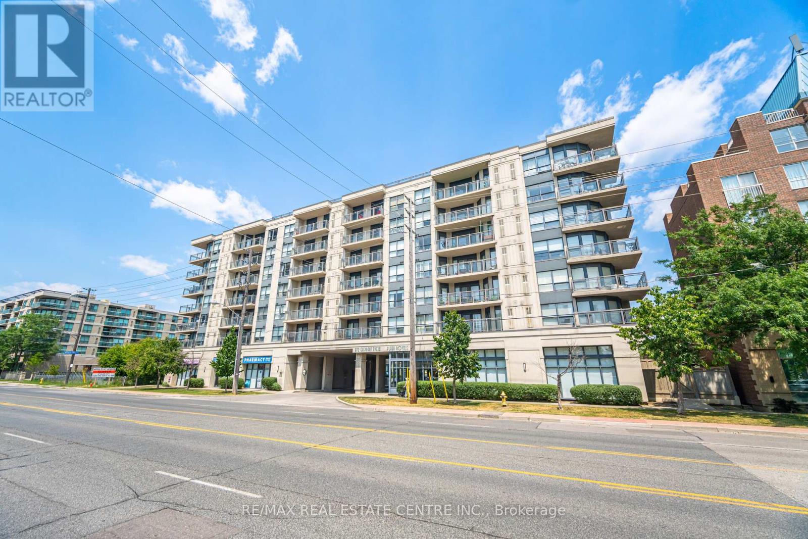 616 - 872 Sheppard Avenue W, Toronto, Ontario  M3H 5V5 - Photo 1 - C12266609
