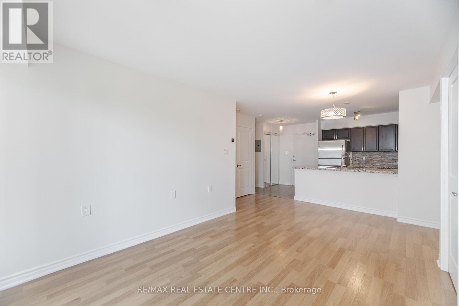 616 - 872 Sheppard Avenue W, Toronto, Ontario  M3H 5V5 - Photo 16 - C12266609