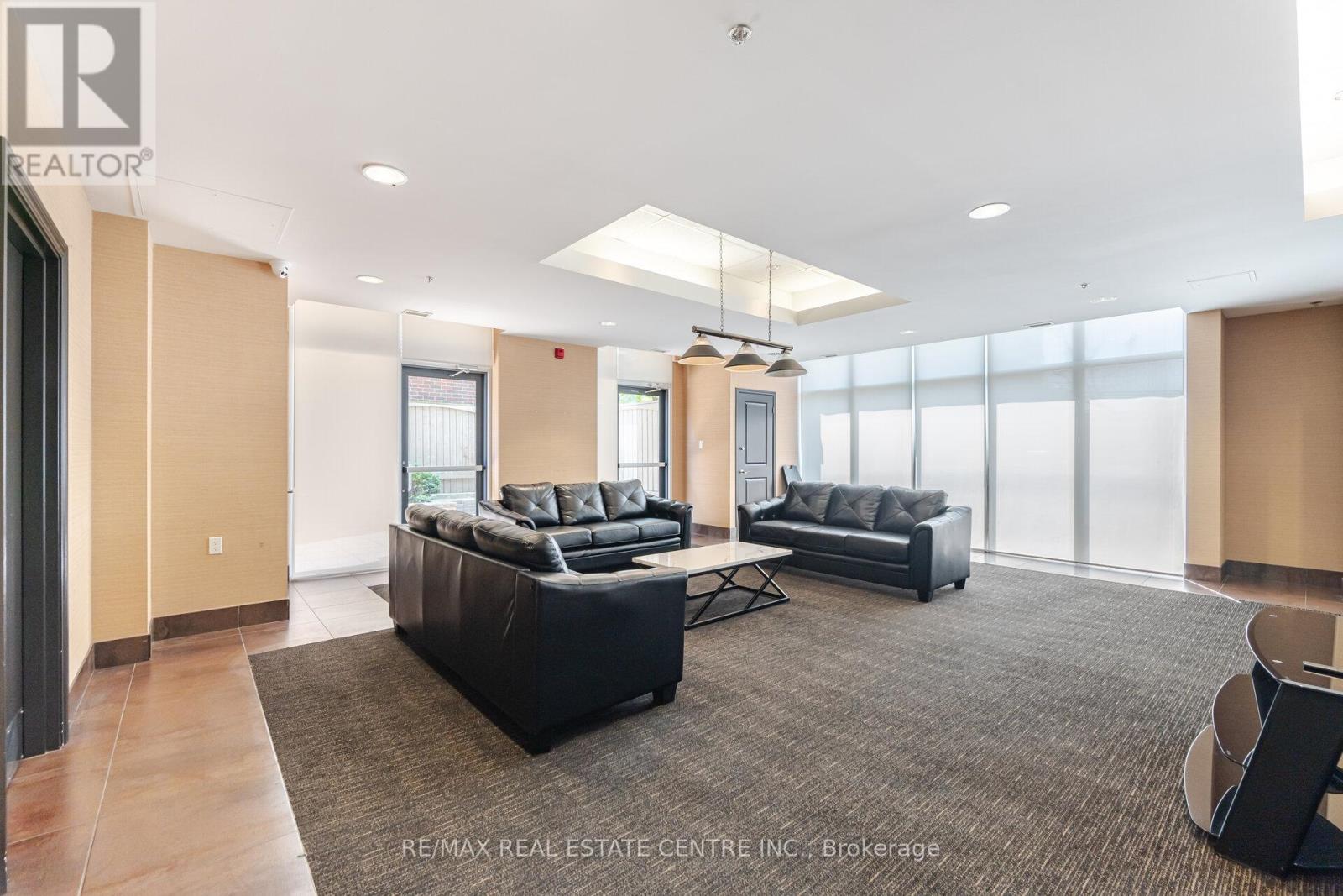616 - 872 Sheppard Avenue W, Toronto, Ontario  M3H 5V5 - Photo 40 - C12266609