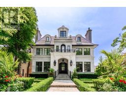 9 DEWBOURNE AVENUE, Toronto, Ontario