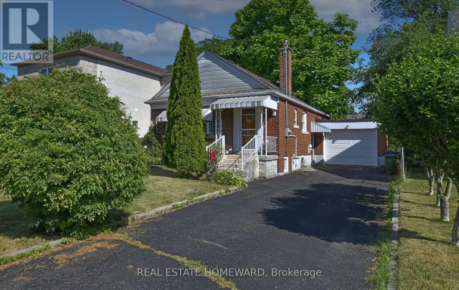 Property at 30 INNISDALE DRIVE image 4