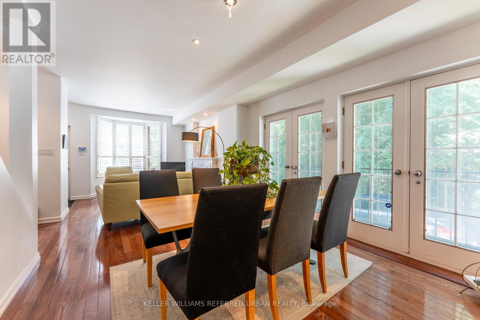 Property at 18 EASTMOUNT AVENUE image 4