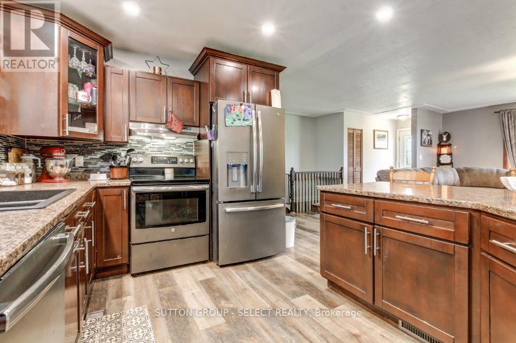 16791 Wyton Road, Thames Centre, Ontario  N0M 2P0 - Photo 18 - X12215116