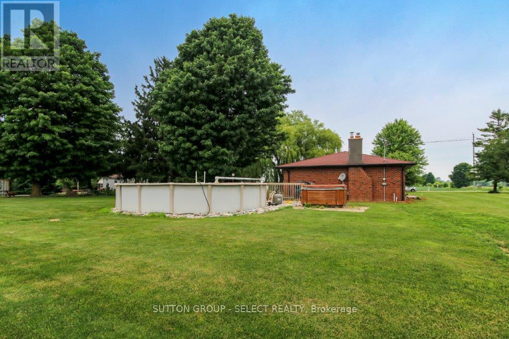 16791 Wyton Road, Thames Centre, Ontario  N0M 2P0 - Photo 13 - X12215116