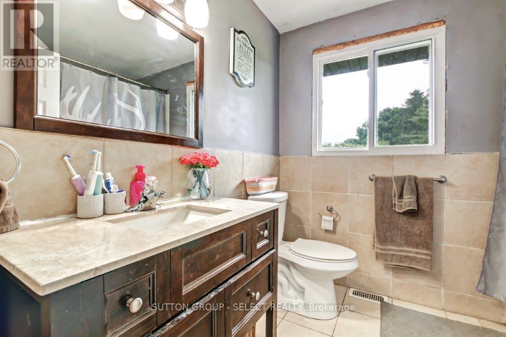 16791 Wyton Road, Thames Centre, Ontario  N0M 2P0 - Photo 23 - X12215116