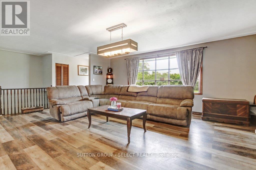 16791 Wyton Road, Thames Centre, Ontario  N0M 2P0 - Photo 22 - X12215116