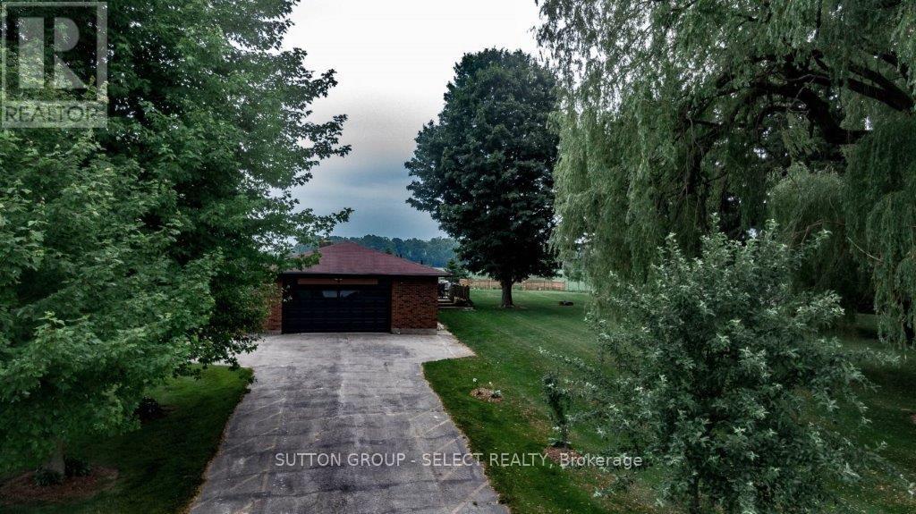 16791 Wyton Road, Thames Centre, Ontario  N0M 2P0 - Photo 3 - X12215116