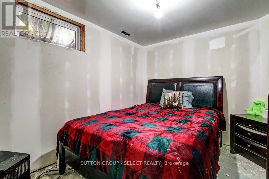 16791 Wyton Road, Thames Centre, Ontario  N0M 2P0 - Photo 31 - X12215116