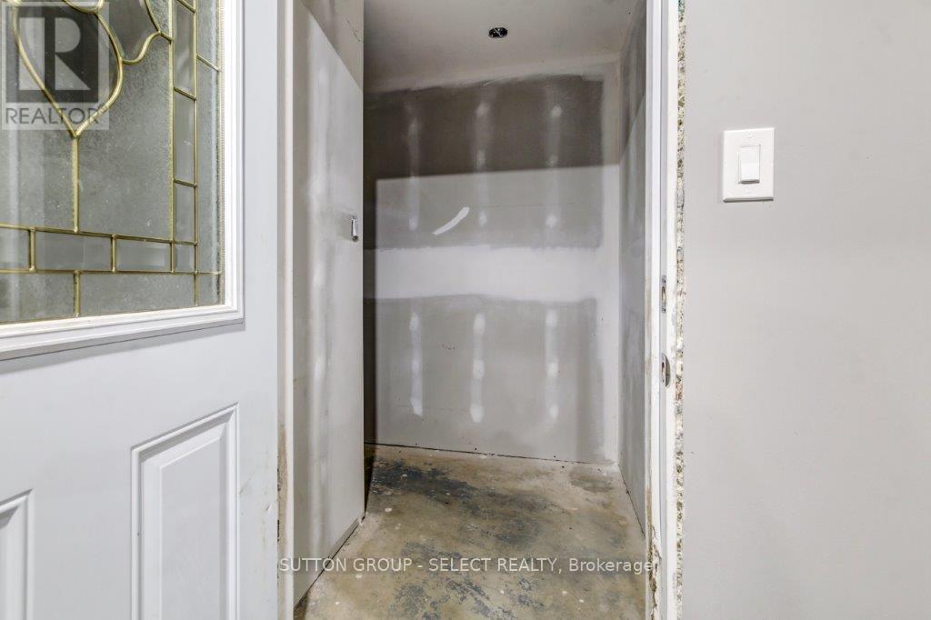 16791 Wyton Road, Thames Centre, Ontario  N0M 2P0 - Photo 36 - X12215116