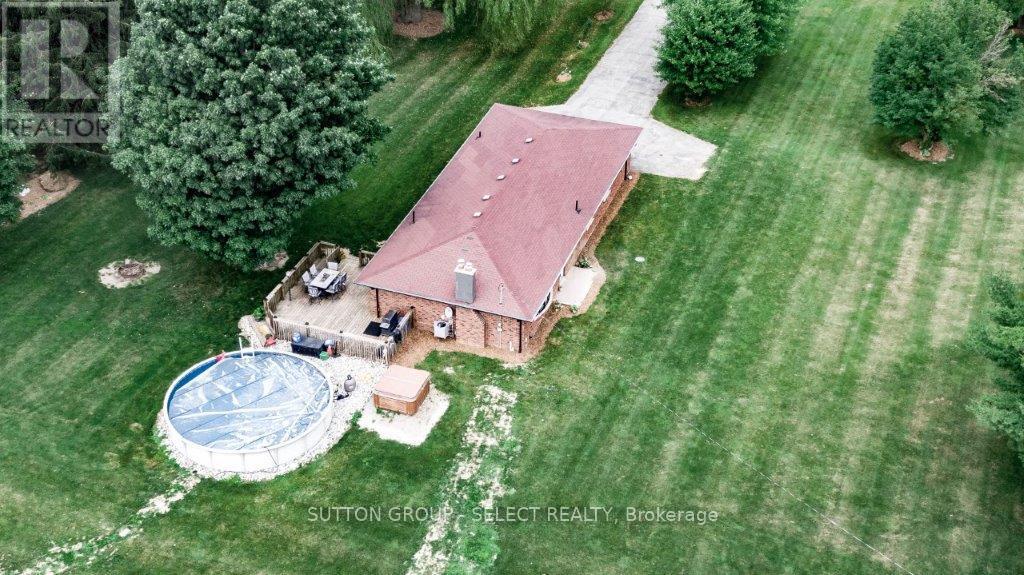 16791 Wyton Road, Thames Centre, Ontario  N0M 2P0 - Photo 8 - X12215116