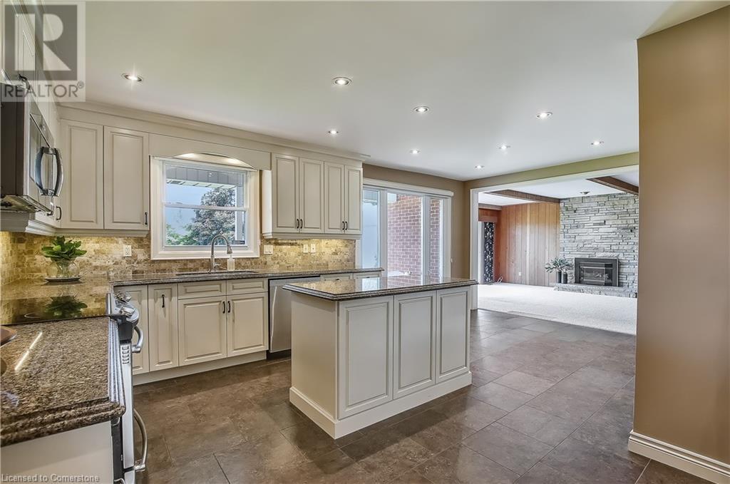 2151 No 1 Side Road, Burlington, Ontario  L7P 0S3 - Photo 9 - 40740863