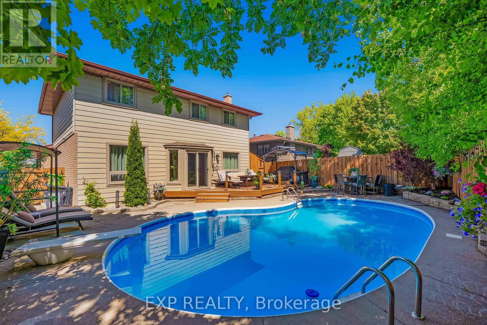 Property at 113 ONEIDA PLACE image 5