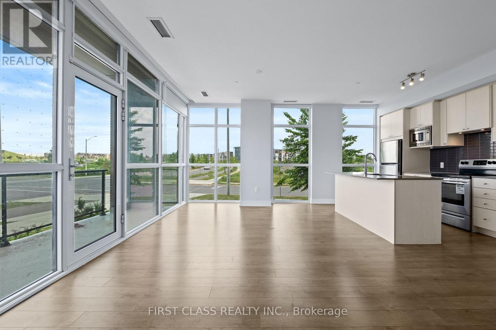 Property at 107 - 60 GEORGE BUTCHART DRIVE image 3