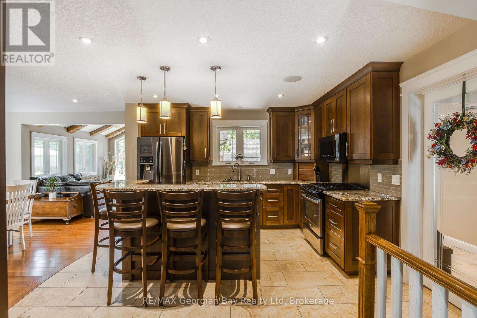 30 Brule Street, Penetanguishene, Ontario  L9M 1J1 - Photo 6 - S12266727