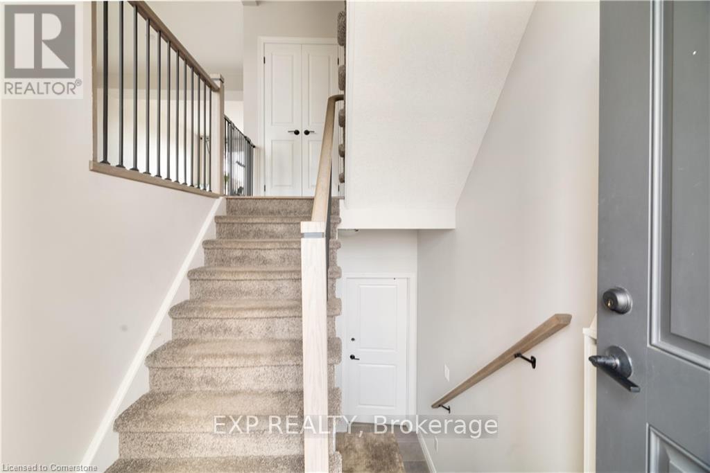 Property at 108 LOXLEIGH LANE image 5