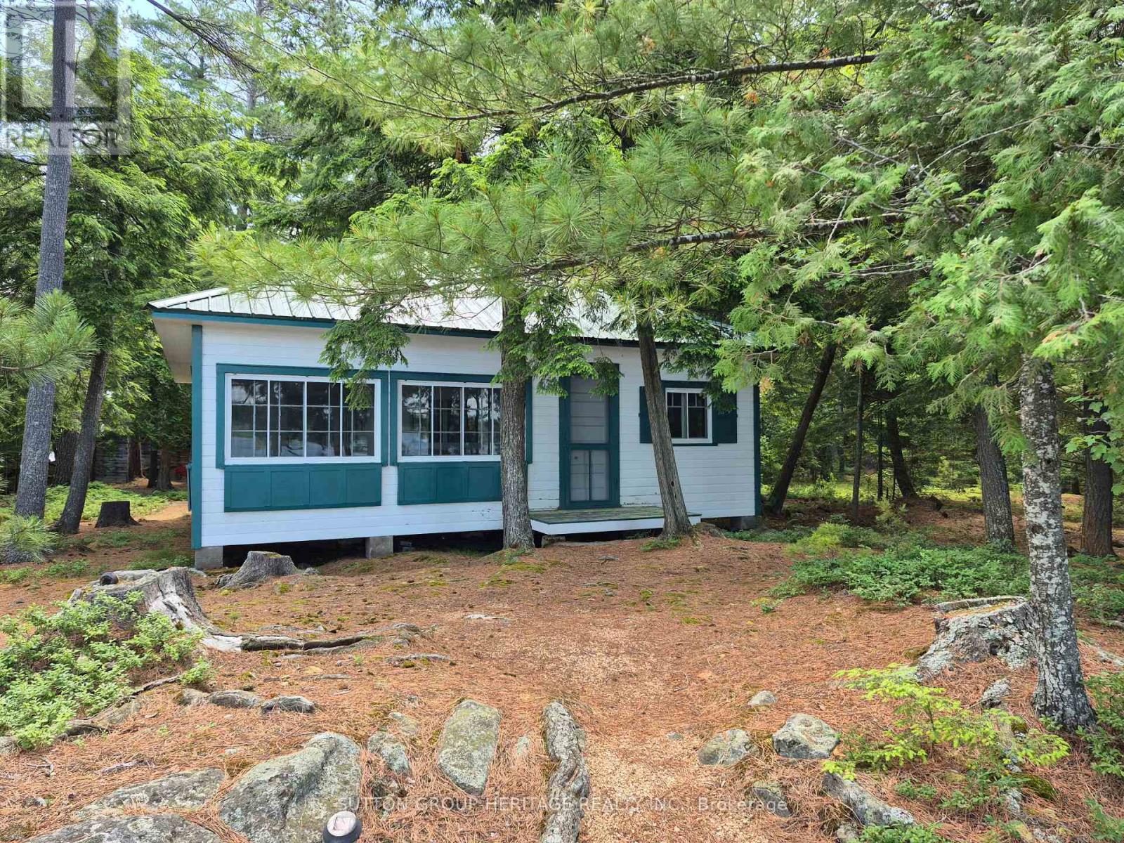 909 Ashby Lake Wa Road, Addington Highlands (Addington Highlands), Ontario  K0H 1L0 - Photo 1 - X12266620