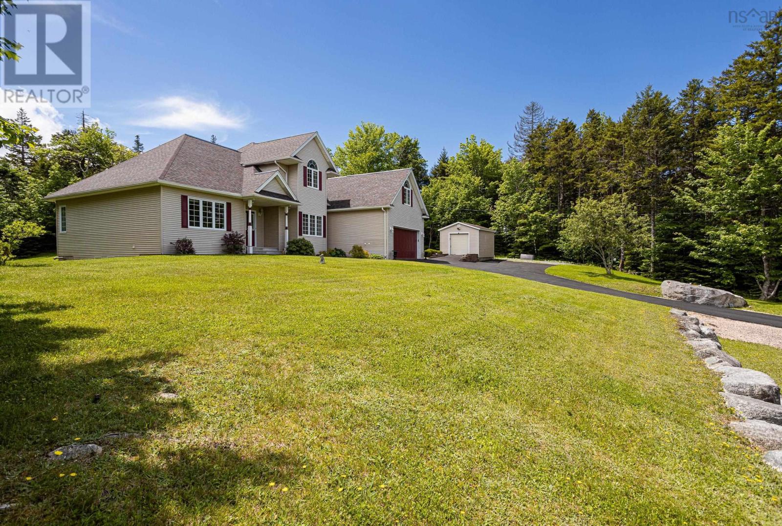 Property at 51 Parklyn Court image 4