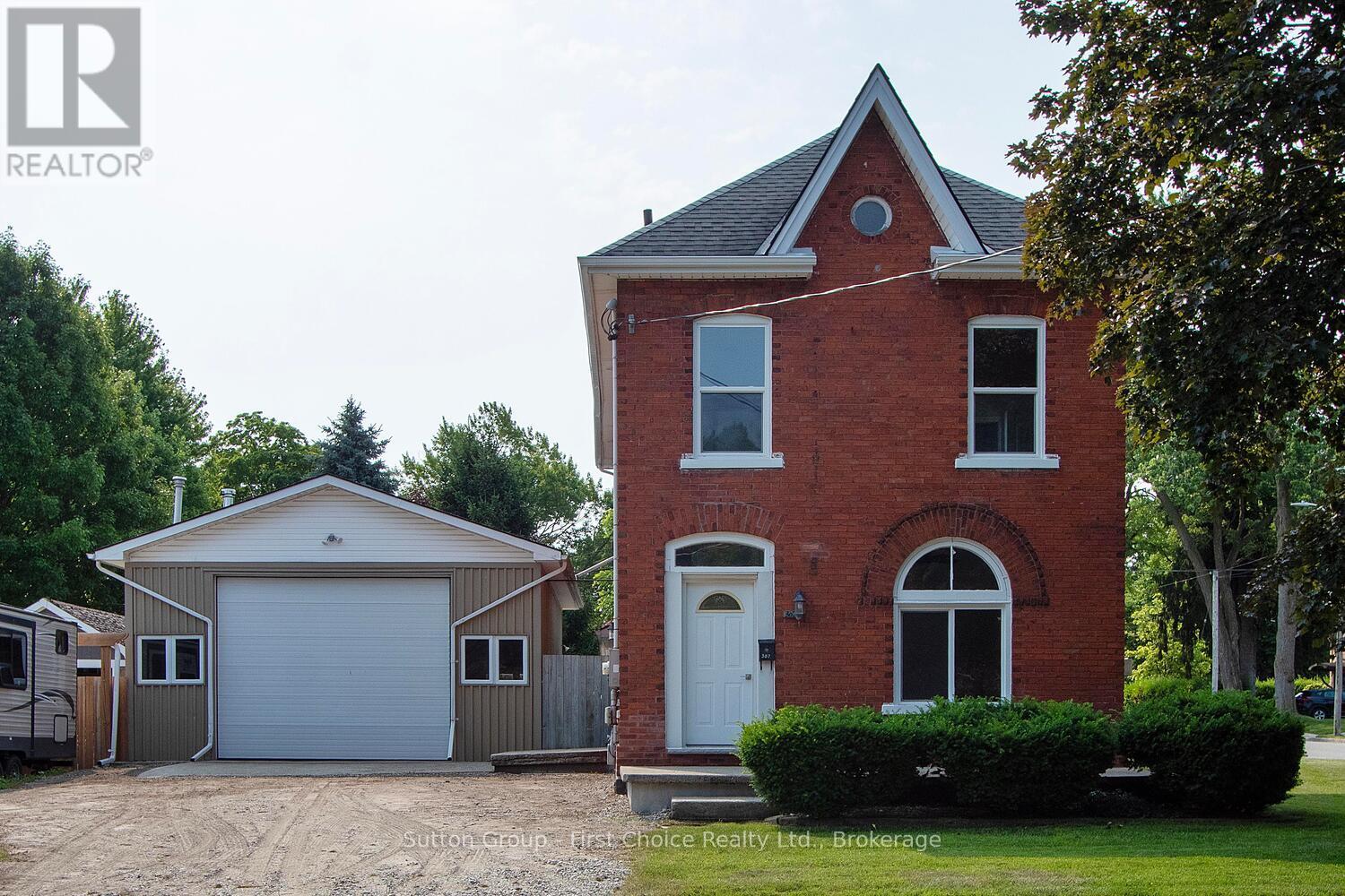 Property at 307 NELSON STREET image 1
