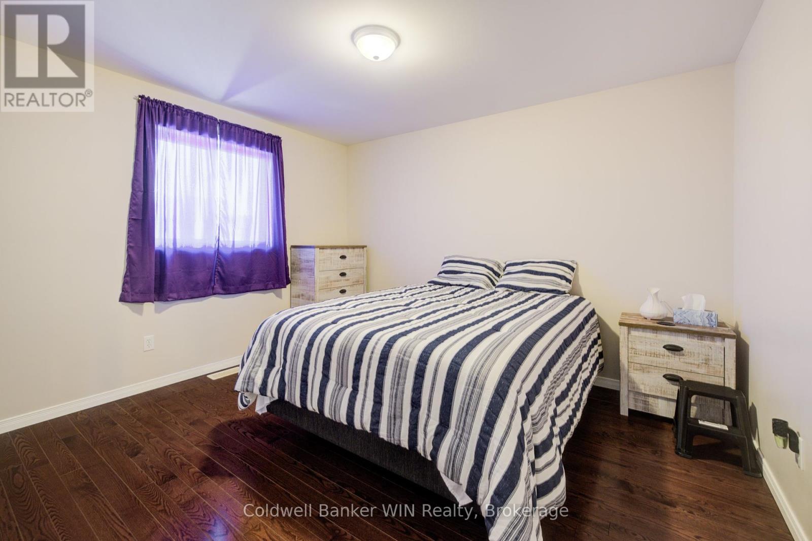 460 King Street E, Wellington North, Ontario  N0G 2L2 - Photo 17 - X12266745