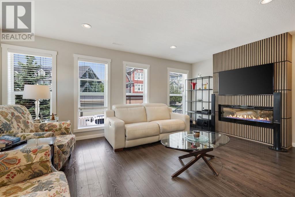 Property at 430 Cranford Mews SE image 3