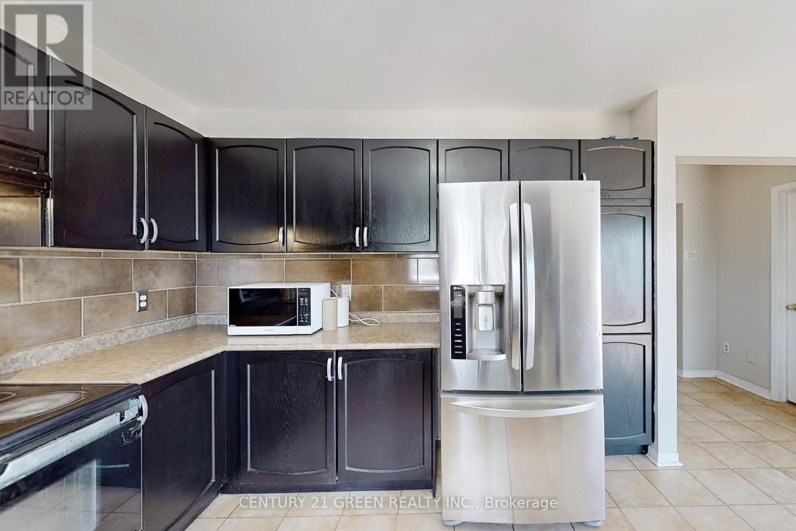 26 Dolphin Song Crescent, Brampton, Ontario  L6R 2A4 - Photo 21 - W12265353