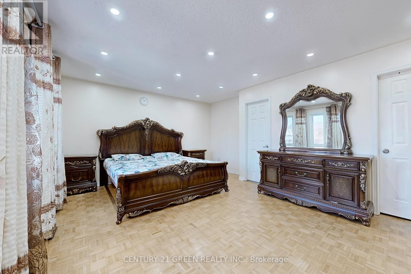 26 Dolphin Song Crescent, Brampton, Ontario  L6R 2A4 - Photo 30 - W12265353